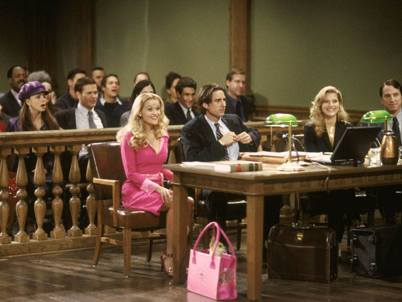 Mindy Kaling And Dan Goor Sign On To Write Legally Blonde 3 The Nerdy