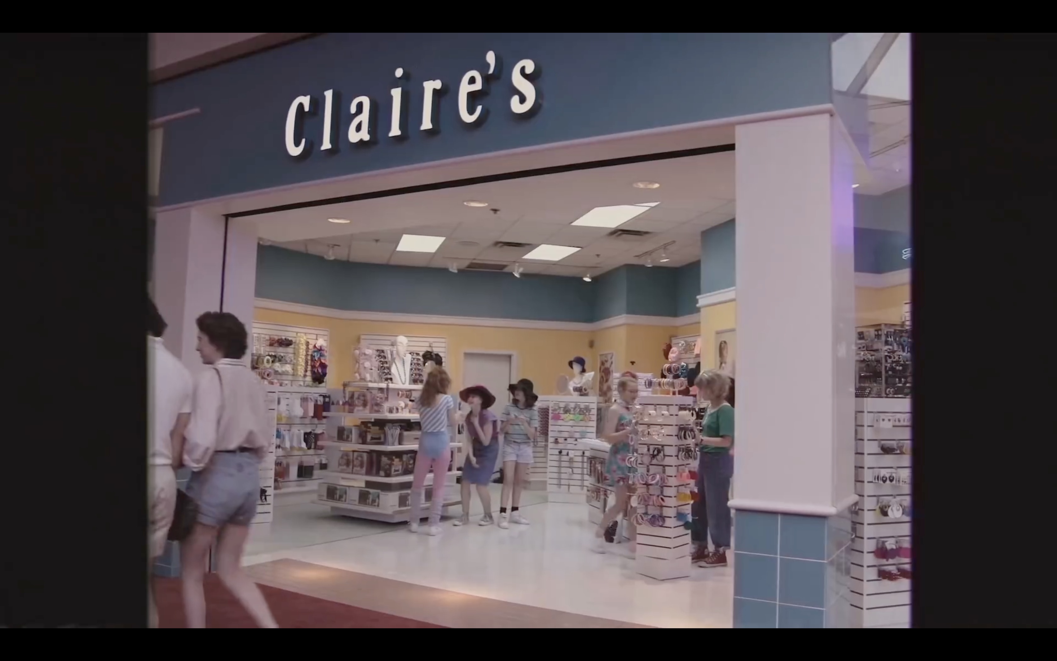 Stranger Things 3 Takes Us to the Mall in First Teaser | The Nerdy3360 x 2100