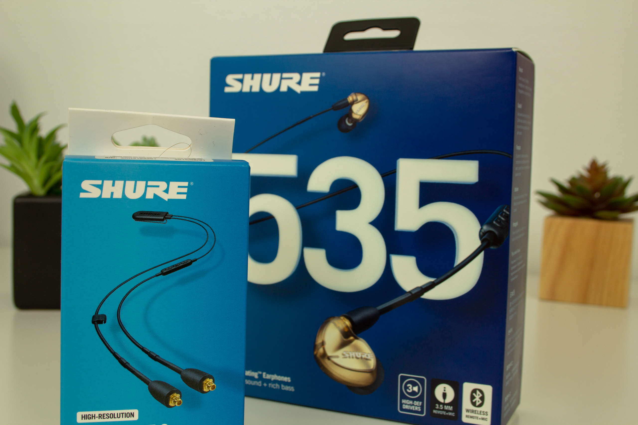 Shure SE535 Earbud Review - Worth every cent | The Nerdy