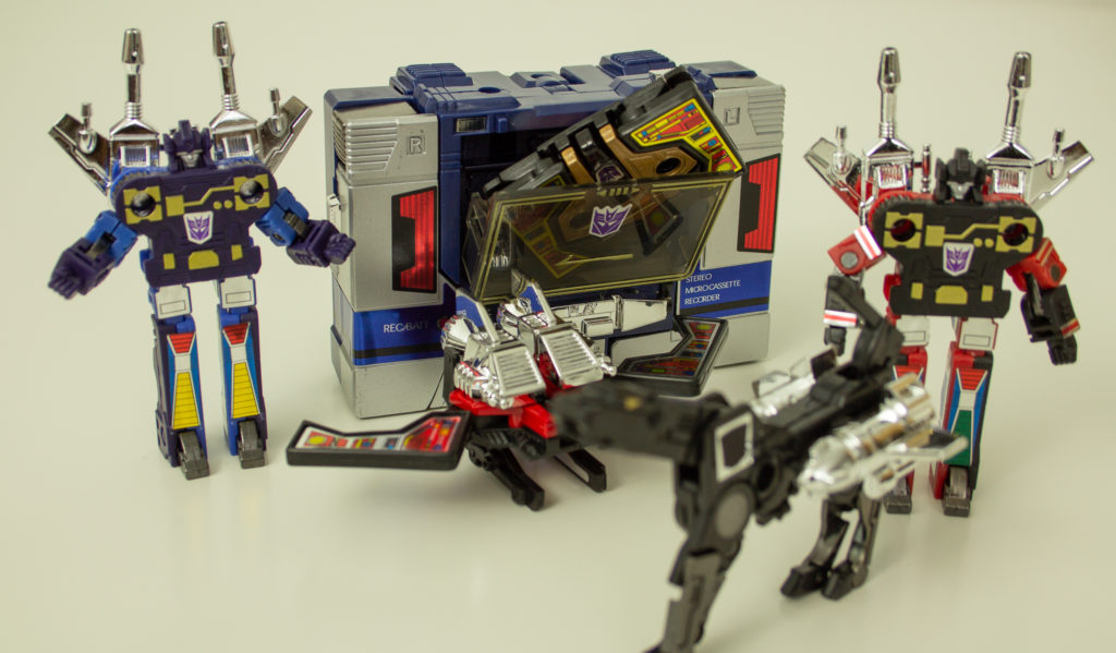 Walmart's Soundwave Transformer Re-issue Is A True Classic 