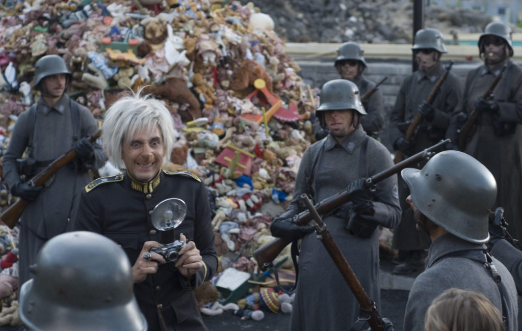 Rat soldiers battle in The Nutcracker in 3D