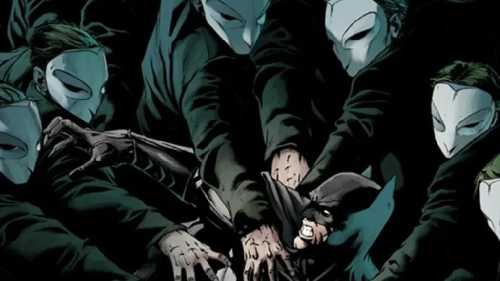What Is the Court of Owls Gotham’s Secret Society - The Court of Owls attacking Batman