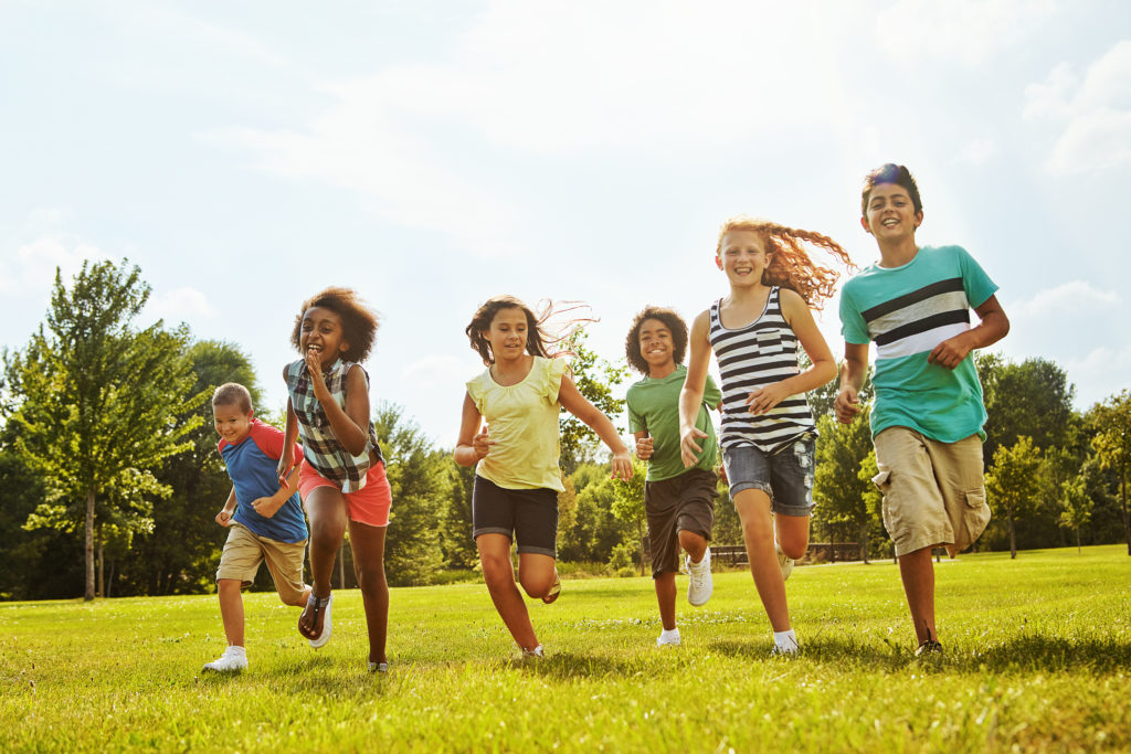 How to Play Sharks and Minnows - Campers playing Sharks and Minnows